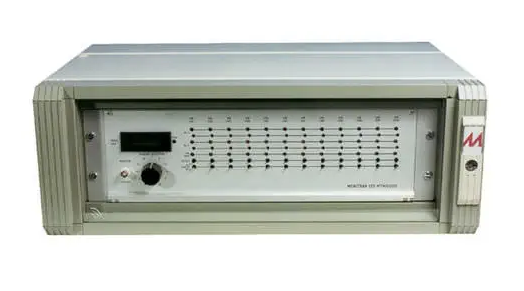 Sistema de monitorización en rack de 19 pulgadas Monitran MTN/6000 para 12 módulos.