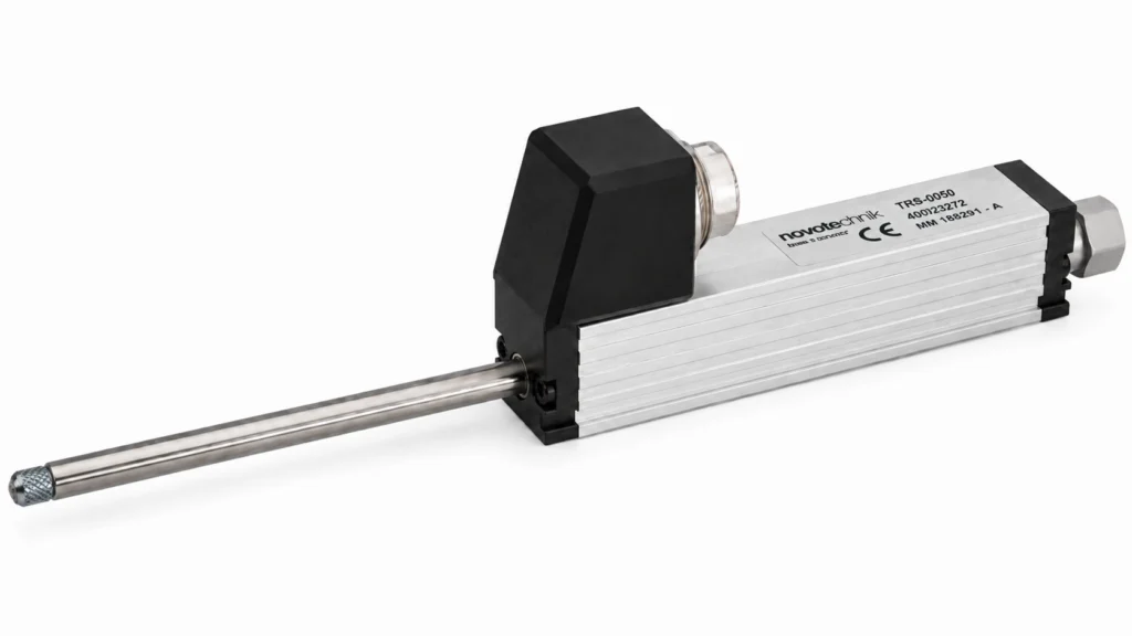 Transductor lineal potenciométrico Novotechnik TRS-0050 referencia 400023272 con recorrido de 0 a 50 mm y conexión M16